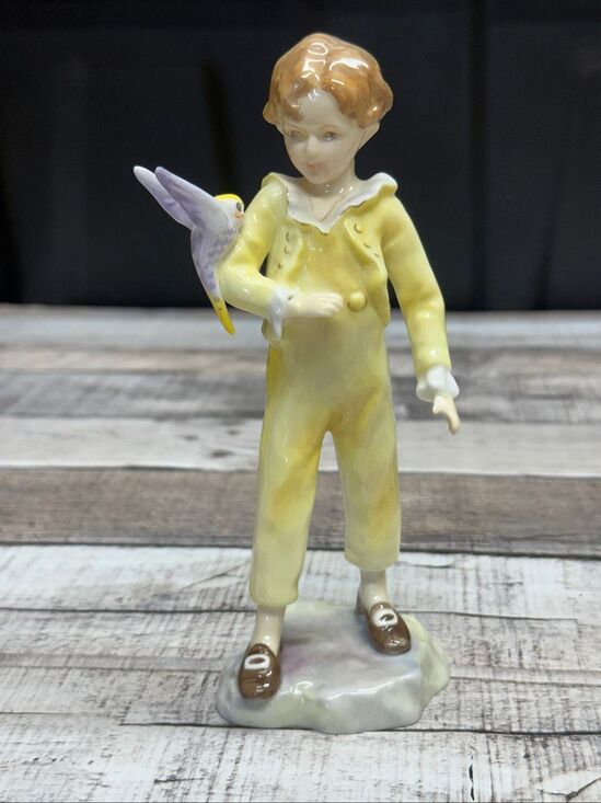 Royal Worcester Other - Royal Worcester The Parakeet Fine Bone China Figurine F G Doughty England